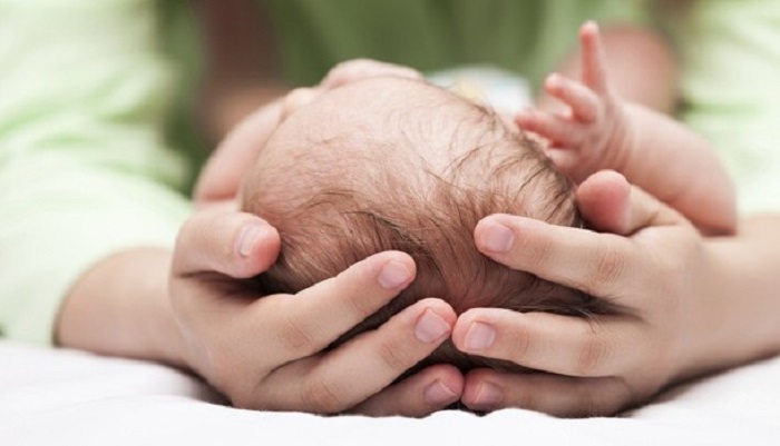 कोरोना सङ्क्रमित गर्भवतीले आइसोलेशनमै जन्माइन् शिशु