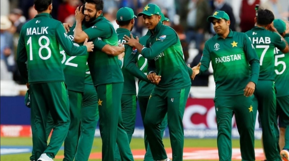 पाकिस्तानका १० जना क्रिकेट खेलाडी कोरोना संक्रमित