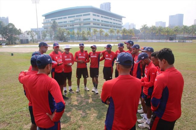 सिंगापुरमा यसरी गर्दैछ नेपाली क्रिकेट टिम अभ्यास (फोटोफिचर)