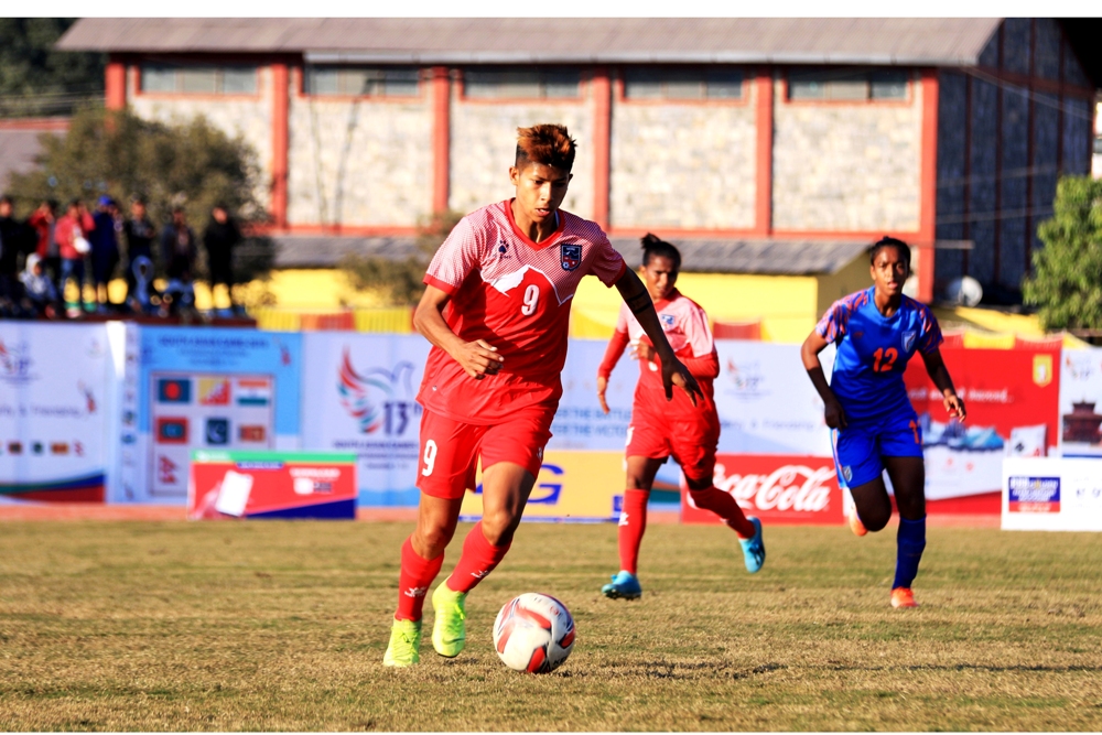 साग महिला फुटबलः नेपाललाई घरेलु मैदानमा स्वर्ण जित्ने अवसर