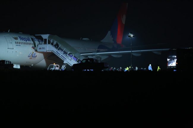 चीनबाट १७५ जना नेपाली बोकेर काठमाडौं आइपुग्यो विमान