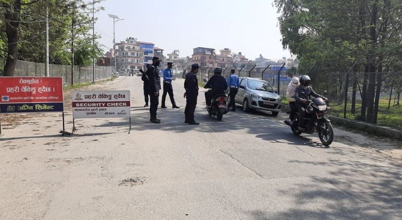 लकडाउनमा थप कडाईः उपत्यकामा एकै दिन ५ सय ४५ सवारी नियन्त्रणमा