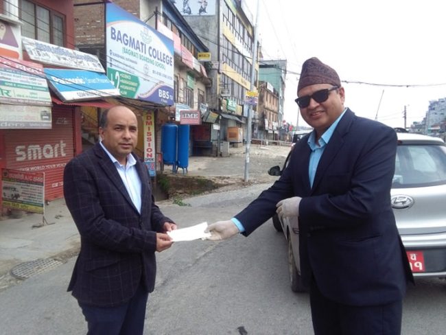 हेल्प नेपालद्वारा कोविड–१९ रोकथामका लागि स्वास्थ्य सामाग्री खरिद गर्न पाँच लाख सहयोग