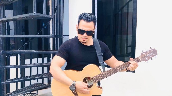 संगीतकार तथा गायक सन्देश श्रेष्ठको नयाँ गीत ‘सँगै’ बजारमा (भिडियो)