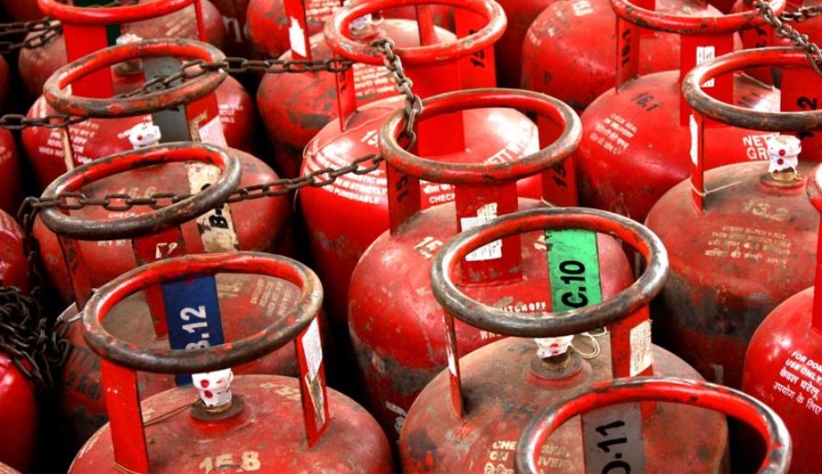 अर्थमन्त्रालयबाटै सुरु भयो एलपी ग्यास विस्थापन अभियान