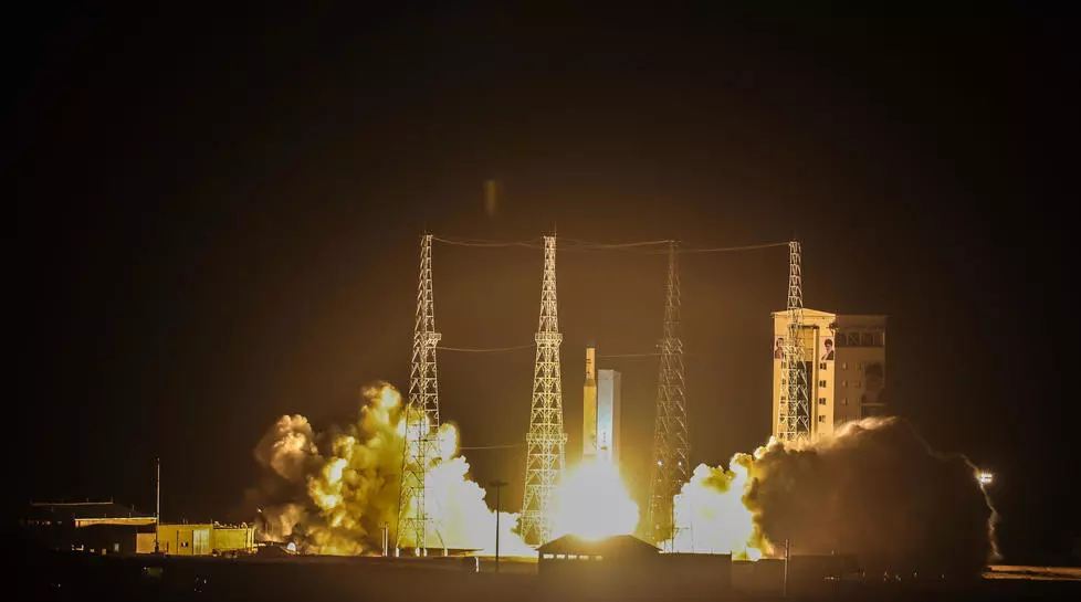 इरानद्वारा सैन्य भूउपग्रह सफलतापूर्वक प्रक्षेपण