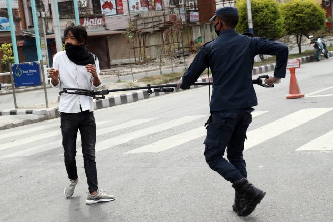 लकडाउन आवज्ञा गर्ने ३५२ भारतीय वीरगञ्जमा पक्राउ