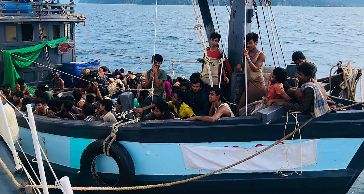 कुनै देशले प्रवेश नदिएपछि २ महिनासम्म ३८२ जना समुद्रमै, भोकले मरिसकेका थिए ३० जना