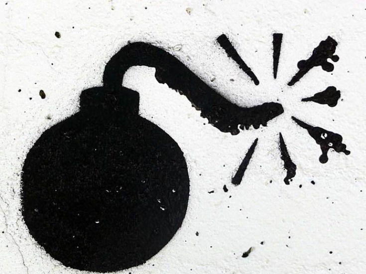 शंकास्पद बस्तु फेला, सेनाको टोली नआइपुग्दा त्रास