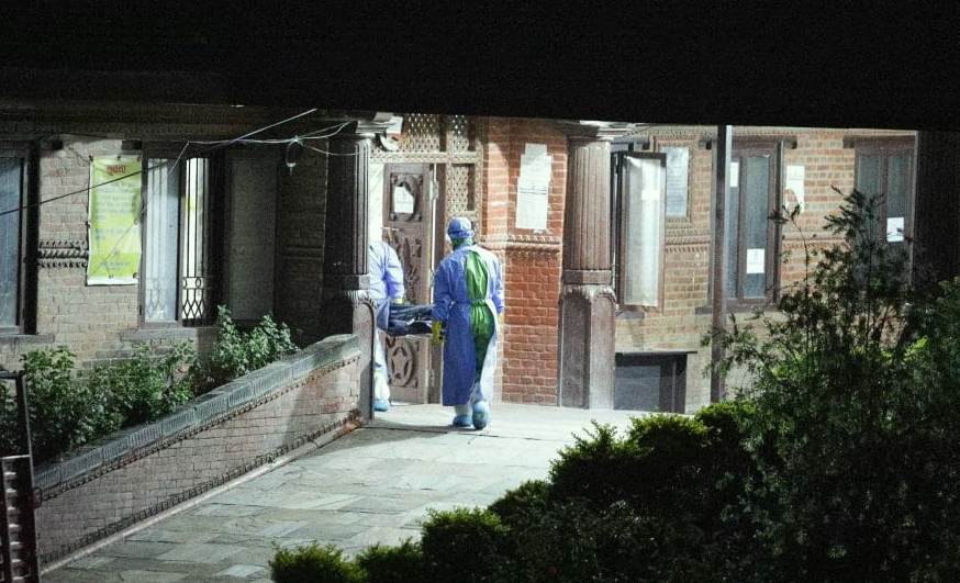 कोरोनाबाट निधन भएका व्यक्तिको विद्युतीय शवदाहगृहमा अन्त्येष्टि