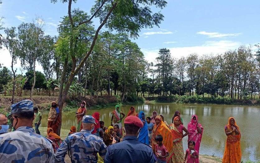 राहत वितरण गर्ने क्रममा स्थानीयवासी र प्रहरीबीच झडप, चार घाइते