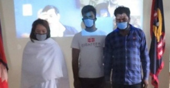 पतिको हत्याका लागि प्रेमीलाई रातको दश बजे मीनाले ढोका खोलिदिएपछि…