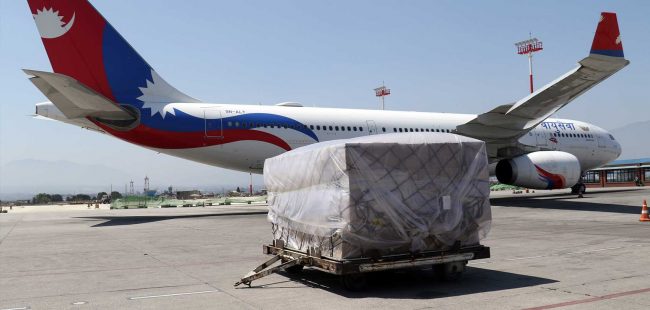 नेपाली सेनाले ग्वाङ्जाओबाट ल्यायाे स्वास्थ्य सामग्री