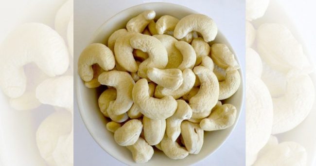 भन्सार छलेर भित्रिएको टेम्पुमा भेटियो साढे ६ लाख रुपैयाँ बराबरको काजु