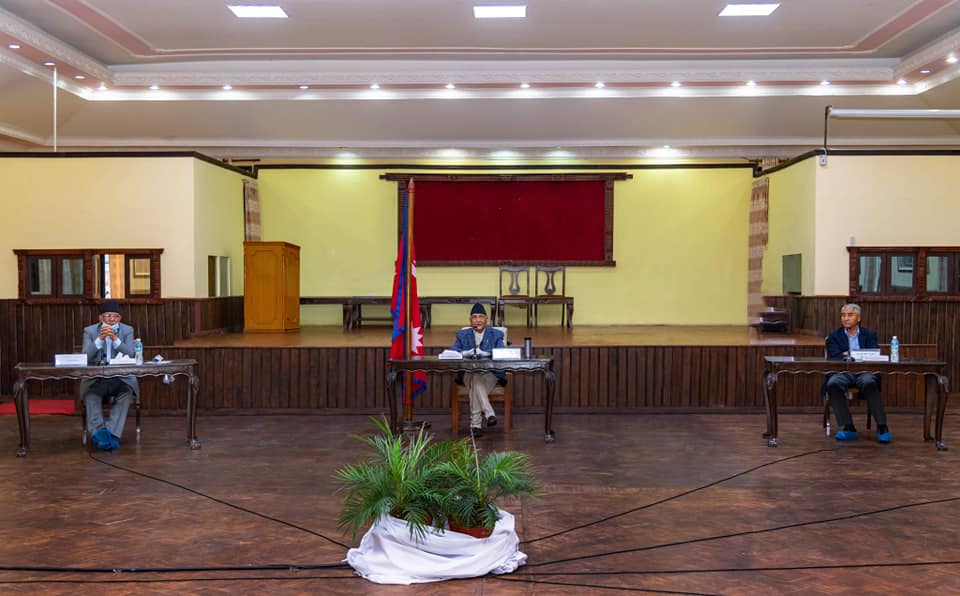 दशैंमा सुस्ताएको राजनीतिभित्र नेपथ्यमा ‘चलखेल’