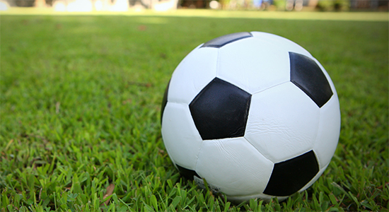 कोरोनाको प्रभाव, फुटबलको महत्वपूर्ण नियममा अस्थायी परिवर्तन