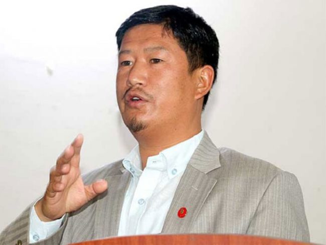 सङ्क्रमितको संसर्ग र सम्पर्कमा आएकाको खोजी गरी परीक्षण गर्न आग्रह