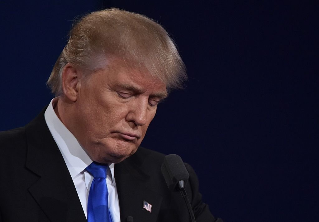 अमेरिकी राष्ट्रपति ट्रम्पलाई ठूलो झट्का, गम्भीर नैतिक संकटमा फसे, पद गुमाउने खतरा !