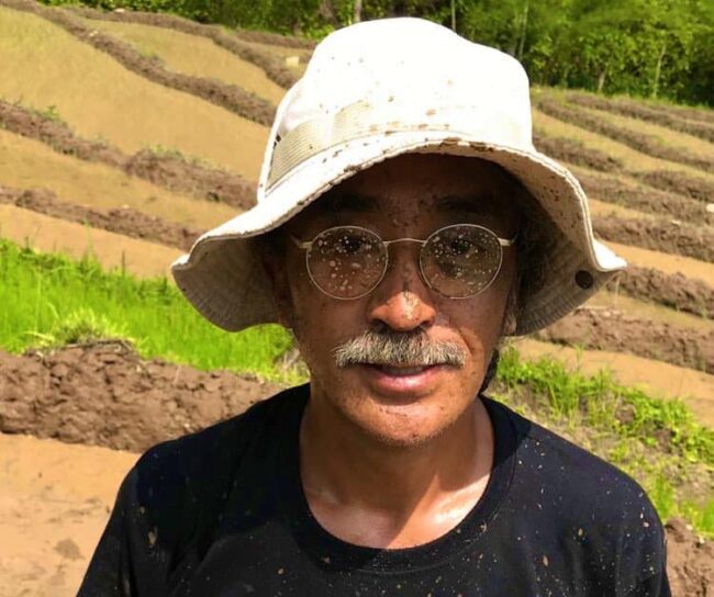 खेतको हिलोमा अमृत गुरुङको लकडाउन दैनिकी, हेर्नुहोस् १८ तस्वीर