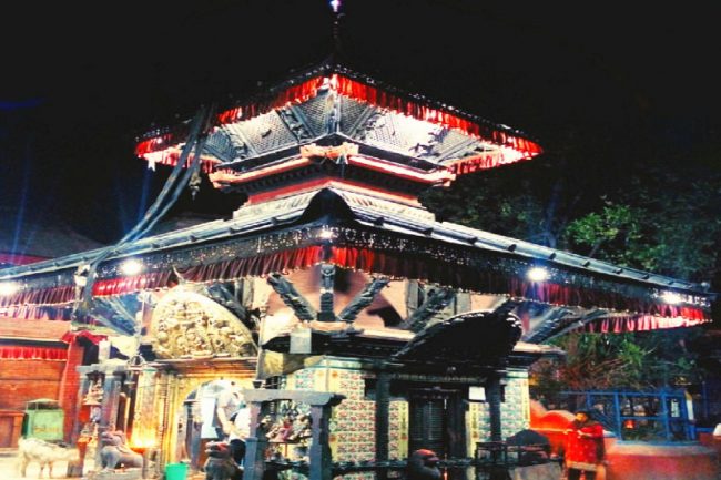 चन्द्रविनायक मन्दिर क्षेत्रको जग्गामा केही व्यक्तिकाे रजाइँ