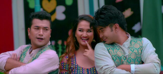 गज्जबक्रूको तेस्रो ‘फूलबुट्टे चोली’ बोलको गीत बजारमा (भिडियो)