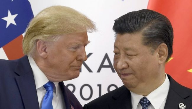 व्यापार सम्झौताका लागि ट्रम्पले चीनविरुद्ध प्रतिबन्धलाई रोकेको खुलासा