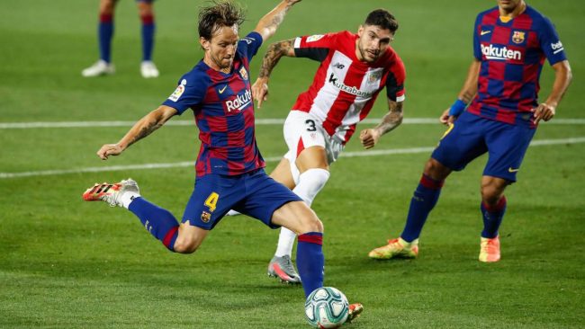 ला लिगामा बार्सिलोना लिगको शीर्ष स्थानमा