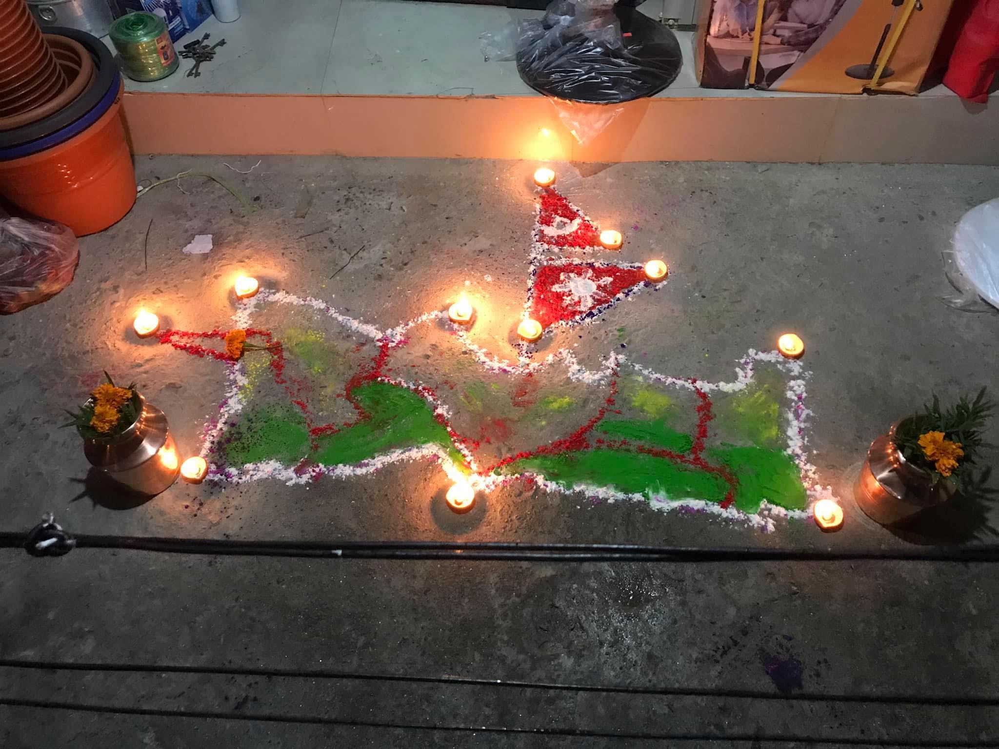संविधान संशोधनको स्वागतमा ठाउँठाउँमा दिपावली