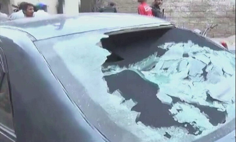 कराची स्टक एक्सचेन्जमा आतंकवादी आक्रमण, ४ आतंकवादी सहित ७ जना मारिए