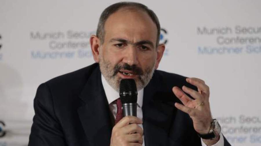 आर्मेनियाका प्रधानमन्त्री कोरोनाभाइरसमुक्त, सुरक्षा प्रमुखहरु बर्खास्त