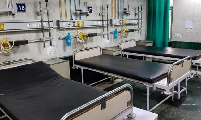 टीकापुरमा ३० श्ययाको अस्थायी कोरोना अस्पताल सञ्चालन