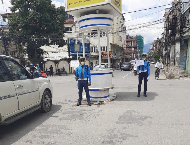 एक हजार सवारी साधन कारवाहीमा