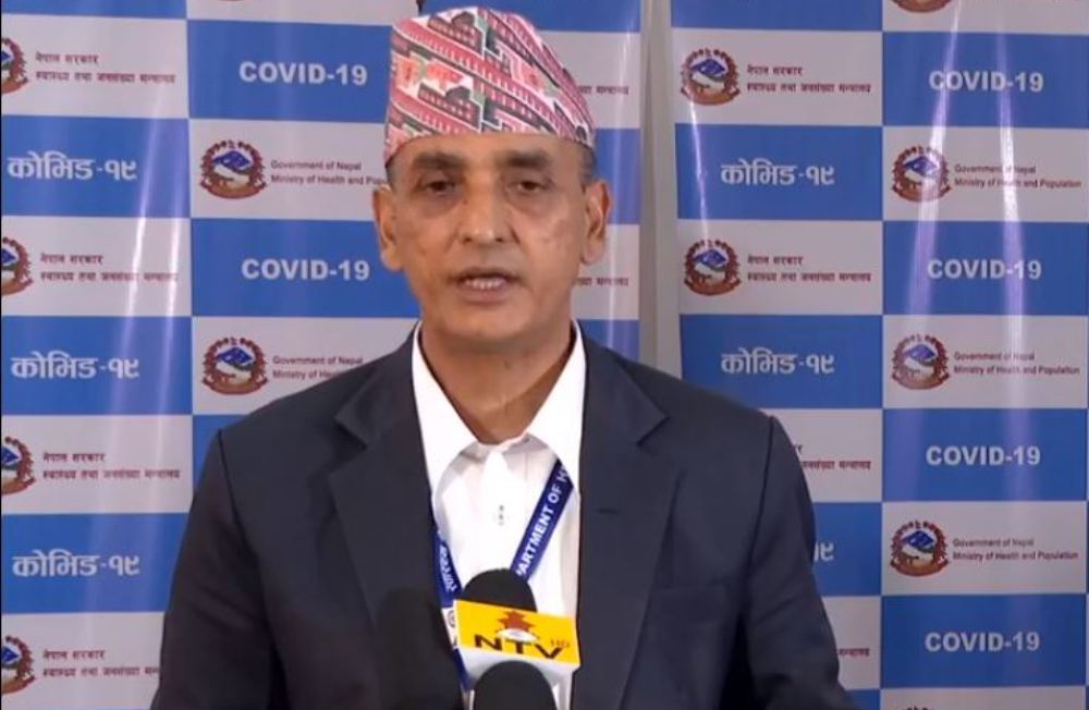 ‘डेङ्गु’ र कोरोना उस्तै–उस्तै हुन्, यिनको एन्टिभाइरल बनेको छैन : निर्देशक डा. पाण्डे