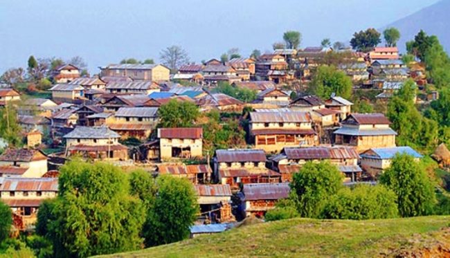 तीन दशकपछि गोपाल गाउँ फर्के