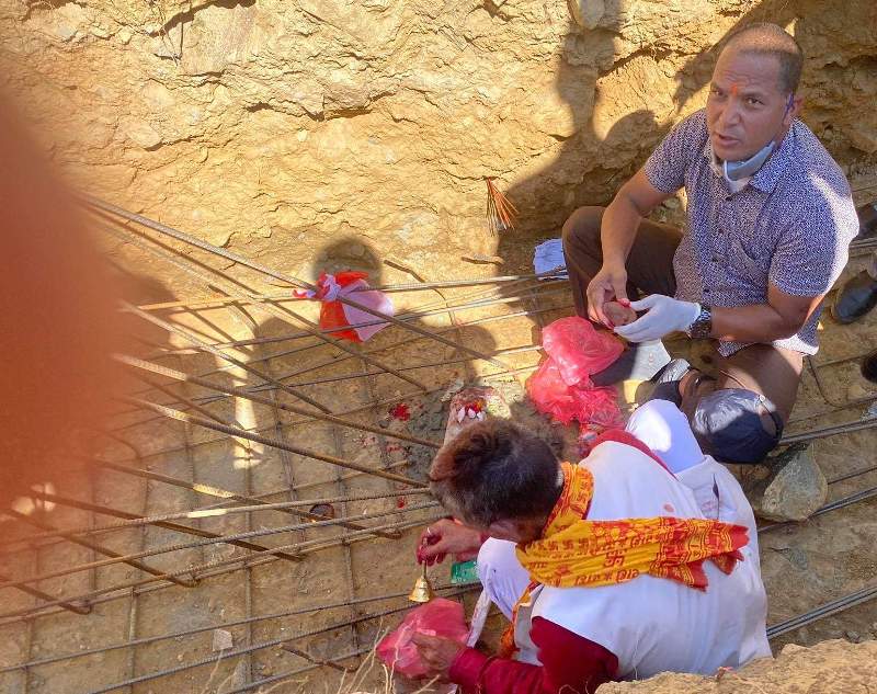 मुगुमा ८ करोडको लागतमा बन्ने सभाहल र कबडहलको शिलान्यास