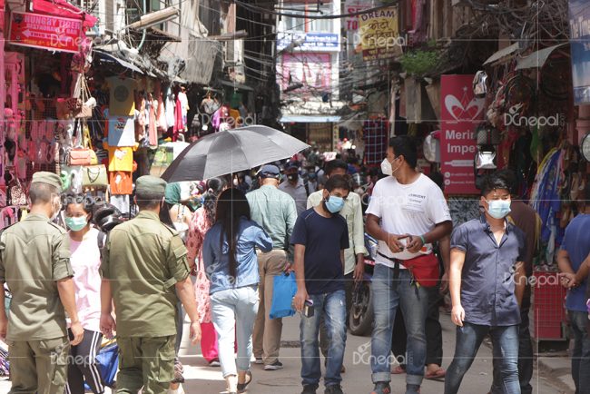 कोरोनासँग डराउन छोडे सर्वसाधारण, स्थिति भयावह हुने विज्ञको चेतावनी