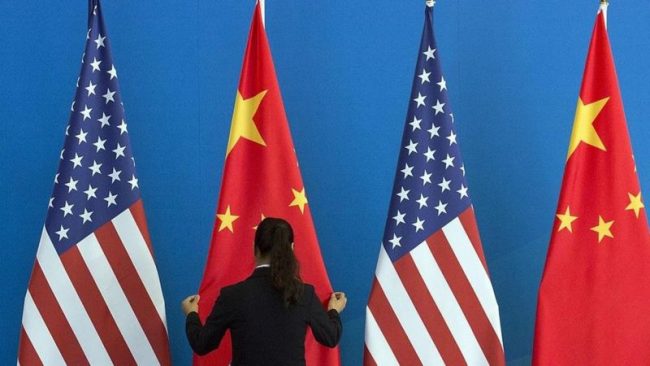चीन-अमेरिका तनाव:  अमेरिकाद्वारा तीन चिनियाँ नागरिक पक्राउ