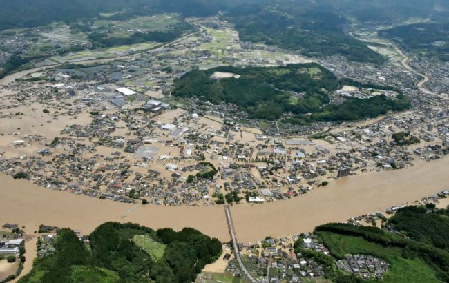 जापानमा व्यापक बर्षा र बाढी, १३ भन्दा बढी व्यक्ति बेपत्ता