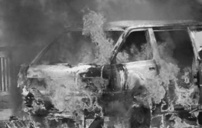 काठमाडौँको नयाँ बसपार्क भित्र आगलागी, १२ वटा हाइस ध्वस्त