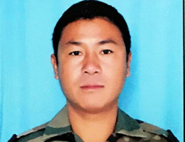 पाकिस्तानी सेनाको गोली लागेर कश्मीरमा भारतीय सेनाका नेपाली गुरुङ मारिए