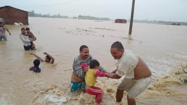 बाढीमा तीन जना बेपत्ता, तीनको सकुशल उद्धार