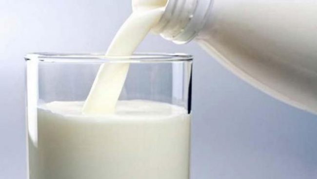 दूध उत्पादक किसानलाई प्रोत्साहन गर्न दूधमा अनुदान
