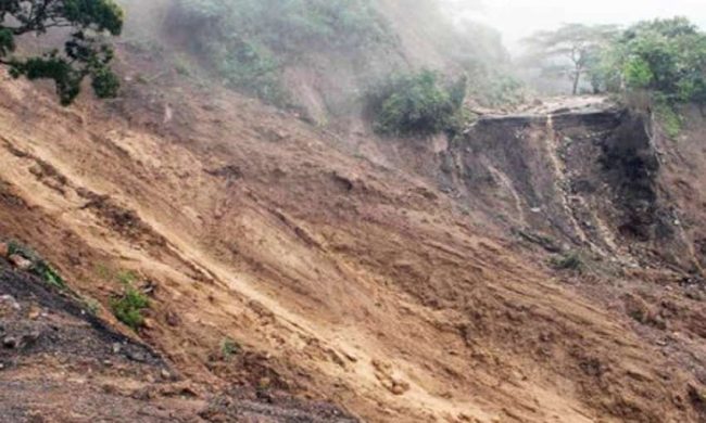 कास्कीको माछापुच्छ्रेमा पहिरोमा परी तीन जनाको मृत्यु, ५ घरपरिवार जोखिमा
