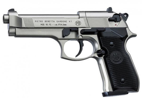 सफा गर्ने क्रममा पेस्तोल पड्किँदा हवल्दार घाइते