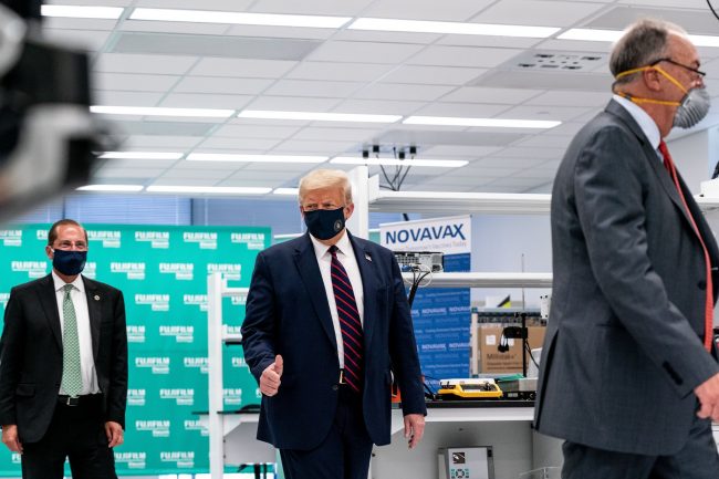‘चुनाव जित्नकै लागि ट्रम्पले असुरक्षित कोरोना भ्याक्सिनलाई पनि अनुमति दिन सक्छन्’