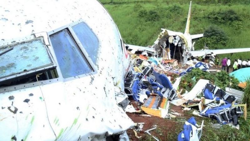 भारतको केरलामा दुर्घटनाग्रस्त एअर इन्डिया विमानको ‘ब्ल्याक बक्स’ भेटियो