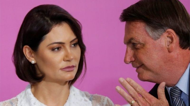 पत्रकारलाई मुक्का बर्साउँछु भनेपछि ब्रजिलका राष्ट्रपति अप्ठ्यारोमा