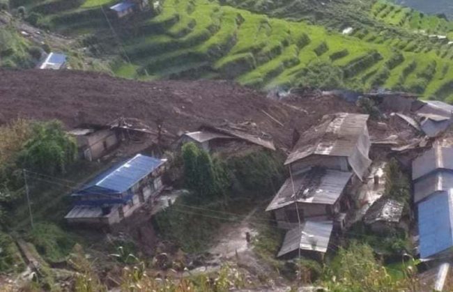 सिन्धुपाल्चोक पहिरो : १८ जनाको शव भेटियो