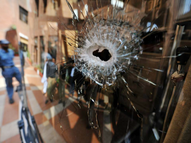 पाकिस्तानमा क्रिकेट प्रतियोगिताको फाइनलमा अन्धाधुन्ध गोली प्रहार