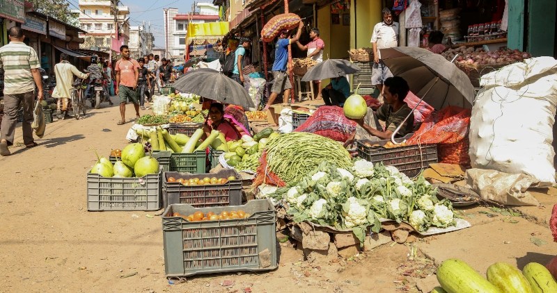 काठमाडौं उपत्यकामा अब फुटपाथ व्यवसाय गर्न नपाइने, भेला हुन पनि प्रतिबन्ध